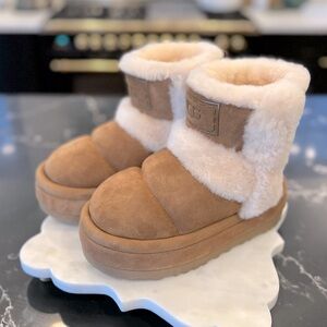 RARE UGG Classic Chillapeak, Chestnut, Size 7